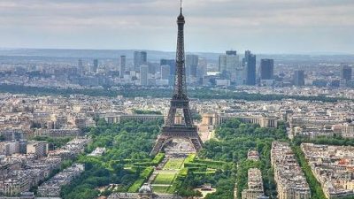 Paris Travel Blog Shares Insider Tips to See City Like a Local